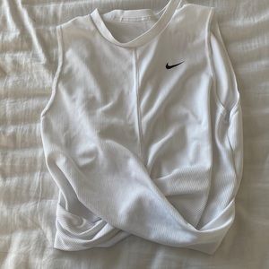 Nike Crop Workout Top Dri-Fit